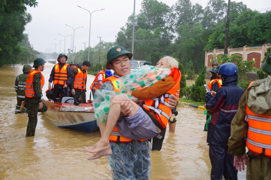 Những hình ảnh, tài liệu đặc sắc về “Quân đội anh hùng của một dân tộc anh hùng” - ảnh 6