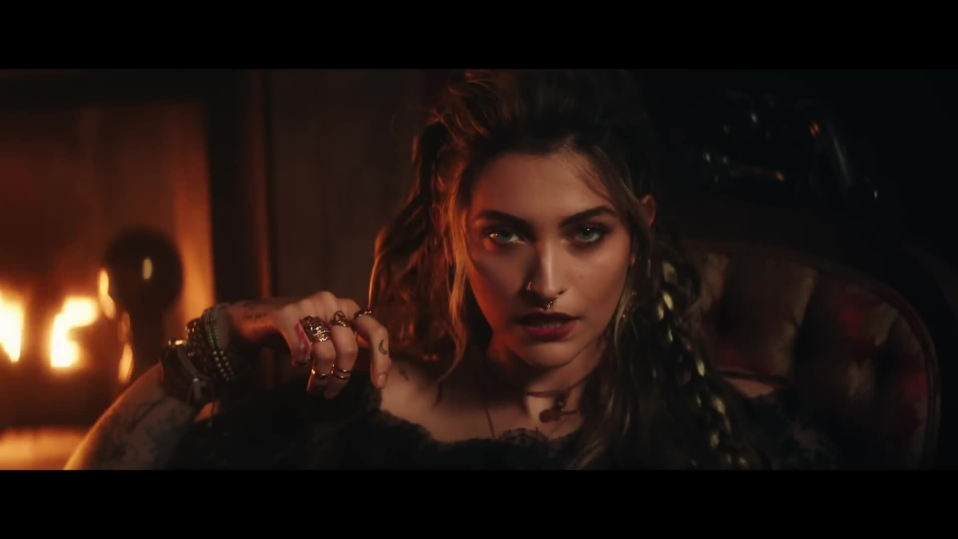 MV "Let Down" của Paris Jackson